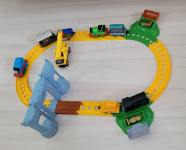 Pista de trem Thomas e Seus Amigos 