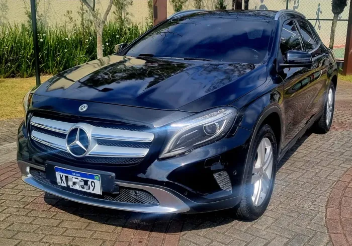 Mercedes-Benz GLA 200 Adv. 1.6/1.6 TB 16V Flex Aut. 2017