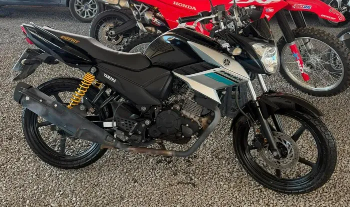 Vendo fazer 150 bem conservada