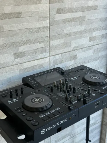 PIONEER XDJ-RR + CASE PARA VENDA
