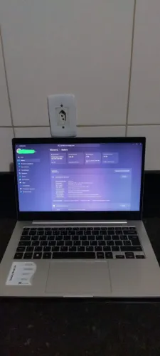Samsung Galaxy Book Go 14" Snapdragon 7c Gen 2 4GB/128GB Windows 11