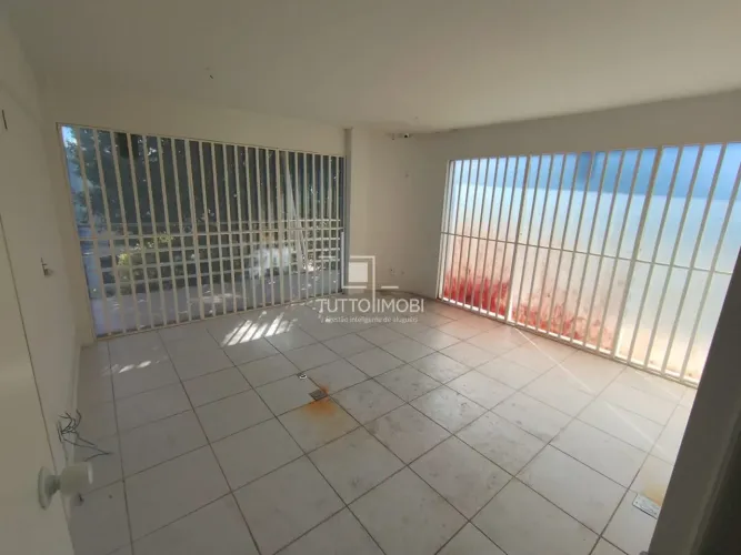 Aluguel - Sala Comercial - 30m2 - Parque Residencial Laranjeiras - Serra - ES