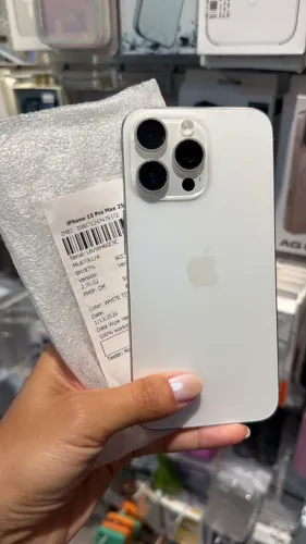 iPhone 15 pro MAX 256GB Bateria 92% todo original - 4390,00