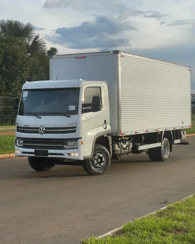 Volkvagem Delivery 11.180 