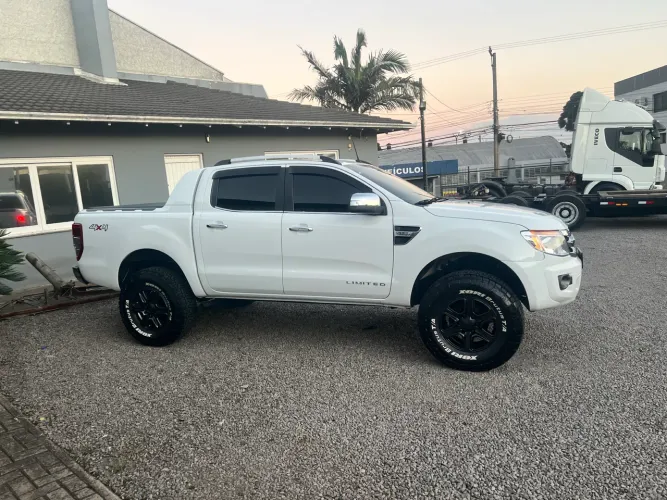 Ford Ranger Limited 3.2 20V 4X4 CD Aut. Dies. 2013