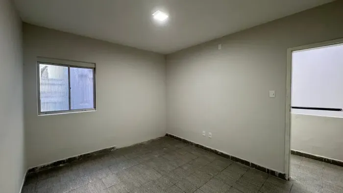 CENTRO: vendo PRÉDIO COMERCIAL DUPLEX, PERTO do SEBRAE DE MACEIÓ