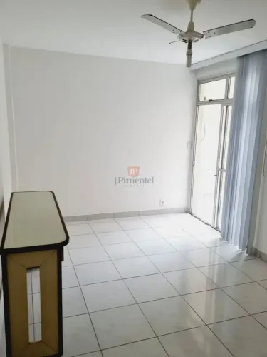 Apartamento a Venda em Bento Ferreira com elevador e área garten