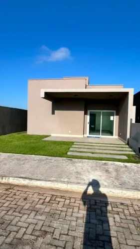 CASA NOVA à VENDA em condomínio fechado em Marechal Deodoro-AL