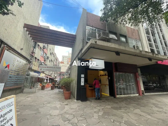 Sala comercial para aluguel com divisórias no bairro Independência em Porto Alegre/RS