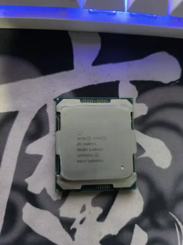 Processador Intel Xeon 2680 V4