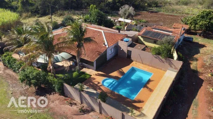 Sitio 2 alqueires com casas PEDERNEIRAS