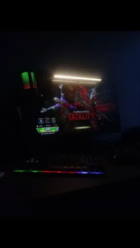 LIGHT BAR MONITOR PC
