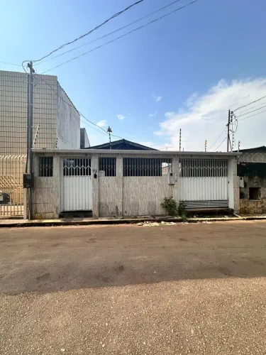 Vendo Casa Bairro do Bosque - Rio Branco - AC