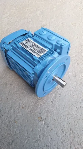 Motor elétrico trifásico 0.75 cv rotação: 1690.
