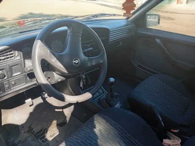 Chevrolet Monza GLS/ Hi-tech 2.0 EFI 2P E 4P 1996