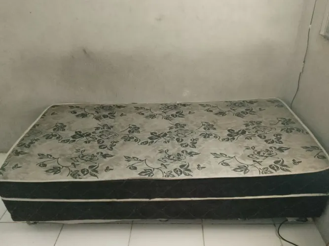 Rack e Cama de solteiro, NÃO FAÇO ENTREGA