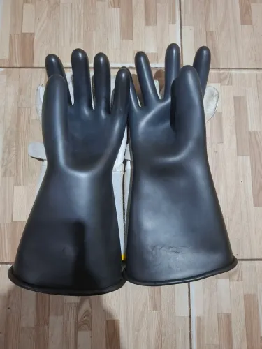 Luvas de média tensão e baixa atenção