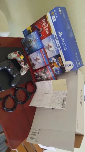 Playstation 4 Slim / 1TB com nota fiscal ?