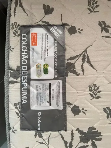 Cama de solteiro Ortobom box.