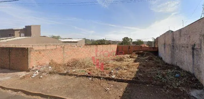 Terreno Residencial à Venda de 377 m² no Bairro Parque Residencial Cidade Universitária em