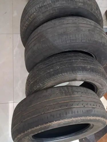 Pneus para veiculo 