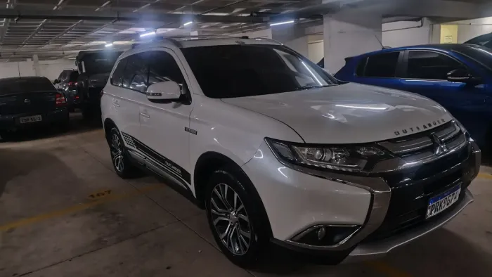 Mitsubishi Outlander Comfort 2.0 16V Aut. 2018