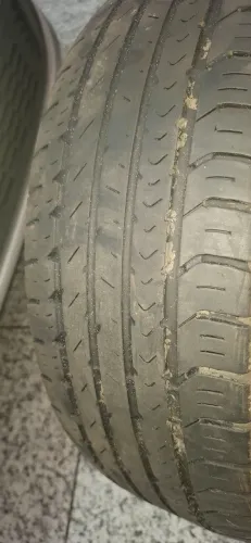 Pneu goodyear 185 60 15