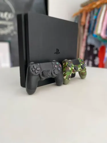 ps4 Slim 1TB 2 Controle