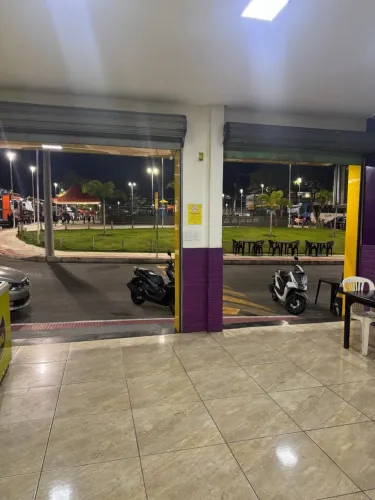 Ponto Comercial 160 m² - Praça de Feu Rosa