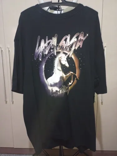 Camiseta masculina Unicórnio Lady Gaga - preta | FANLAB
