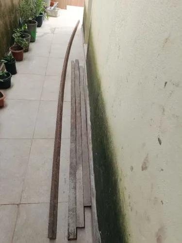4 pedaços de caibro
