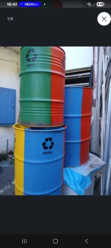 Latão de reciclagem com 4 separações colorido