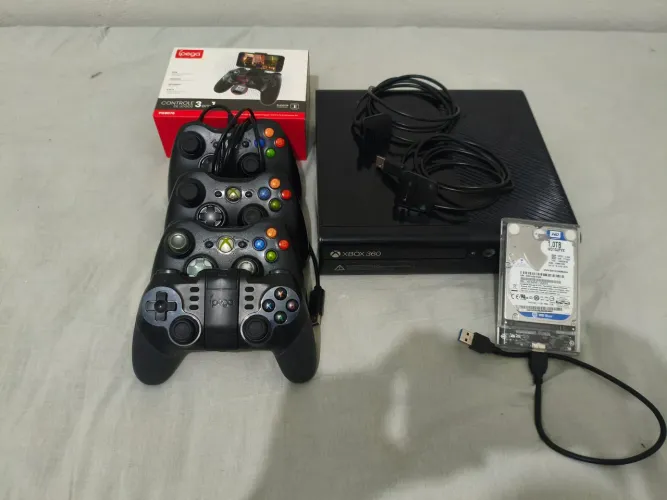 Vende-se Xbox slim Desbloqueado