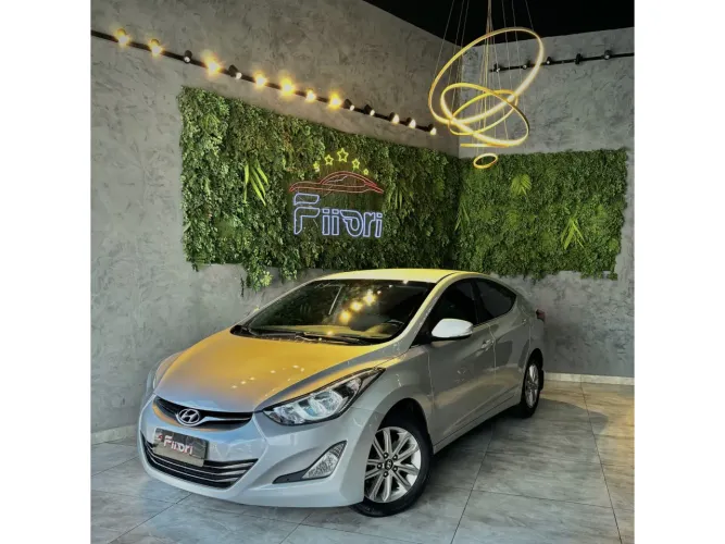 Hyundai Elantra GLS 2.0 16V Flex Aut. 2014
