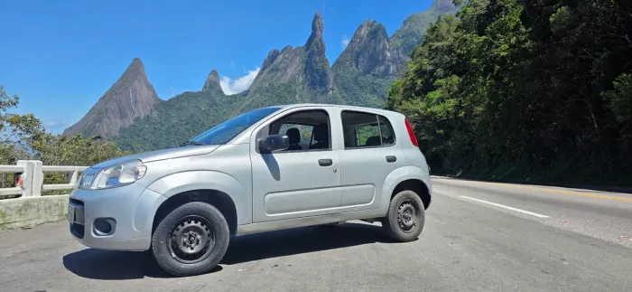 Fiat Uno Vivace Celeb. 1.0 EVO F.flex 8V 5P 2013