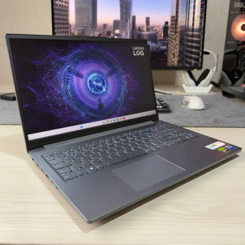 Notebook Gamer Lenovo LOQ - Core i5 12ªHX RTX 3050 6GB 16GB DDR5 SSD 512GB (Caixa)