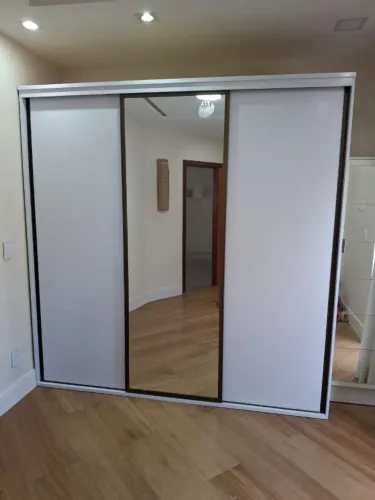 Adesivos em Armários, Guarda-Roupas e Eletrodomésticos em geral