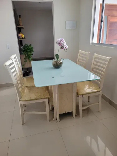 Lindo jogo de mesa