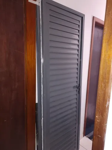 Porta de alumínio