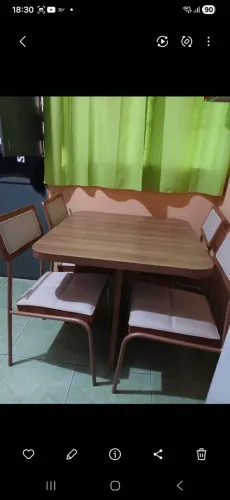 VENDO JOGO DE MESA CARRARO..VALOR ...1.500 não entrego