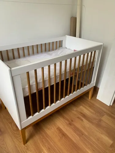 Berço Americano em Mdf e madeira