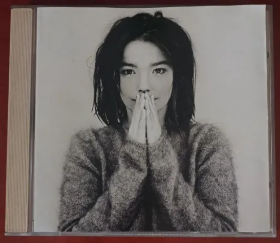 CD - Björk  - Debut (IMPORTADO CONSERVADO)