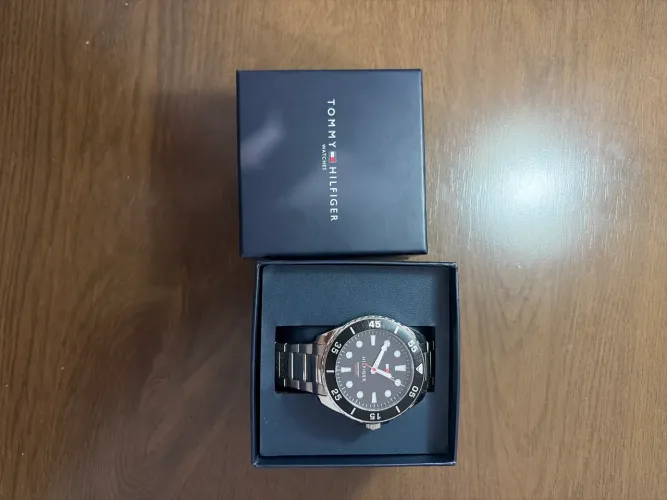 Relógio Tommy Hilfiger Masculino Aço Prateado 1792203
