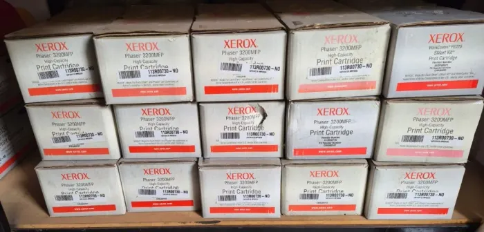 Lote com 15 Toner Xerox 3200 / 113R00730 Black Original Novo
