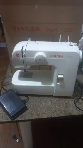Máquina de costura Singer Start