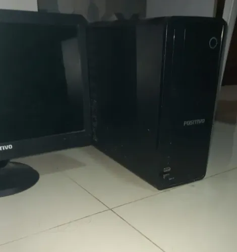 **PC Desktop Positivo - Intel Celeron + 2GB RAM | Ótimo para estudos e tarefas básicas