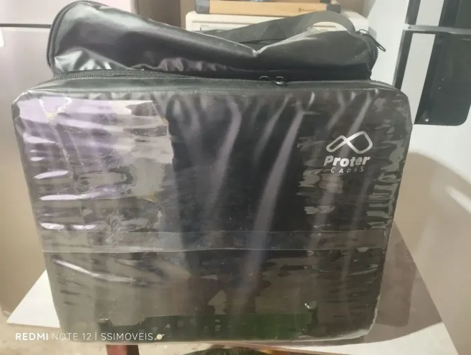 Vendo Bag, pouco usada
