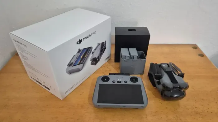 DJI Mini 5 Pro - Combo Fly More Plus - Estado de novo!
