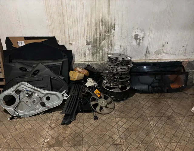 Lote De Peças Automotivas Para Ferro Velho Ou Uso