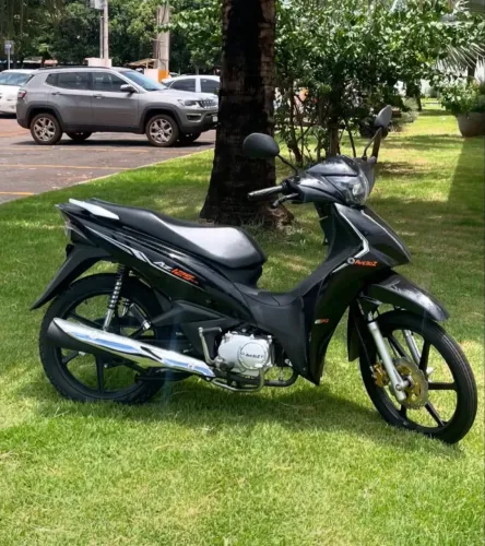 AVELLOZ AZ125 ALFA 2025 - SEMINOVA